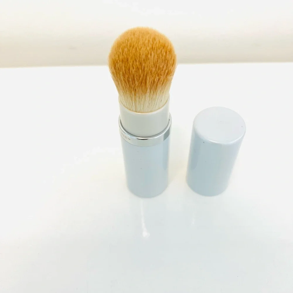 La Mer Powder Brush